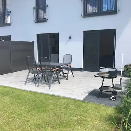 아파트 Top-ferienwohnung Bei Berlin, Bis 3 Gaeste, Terrasse Und Garten 베슈텐지