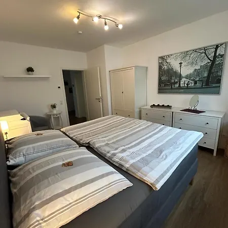 Top-ferienwohnung Bei Berlin, Bis 3 Gaeste, Terrasse Und Garten *