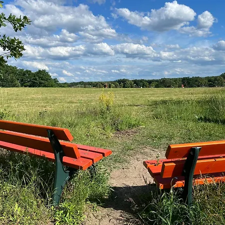Top-ferienwohnung Bei Berlin, Bis 3 Gaeste, Terrasse Und Garten *