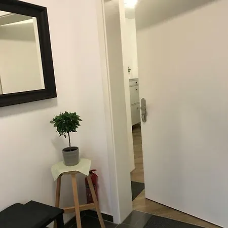 Top-ferienwohnung Bei Berlin, Bis 3 Gaeste, Terrasse Und Garten *