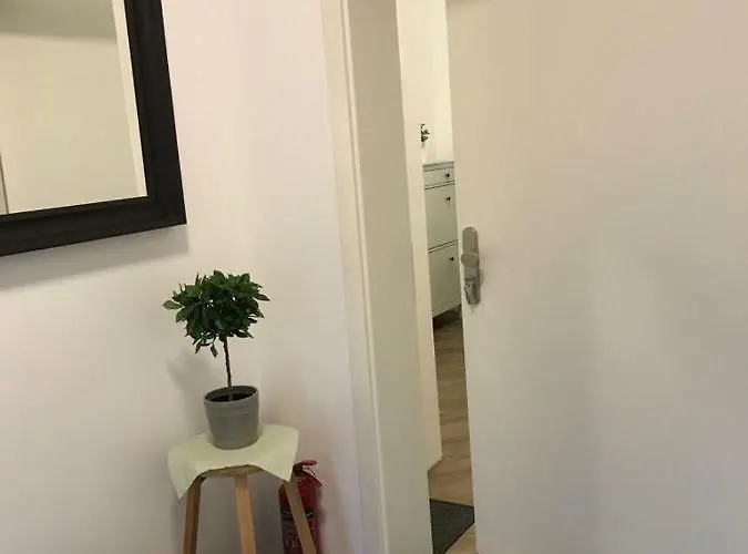 Top-ferienwohnung Bei Berlin, Bis 3 Gaeste, Terrasse Und Garten *